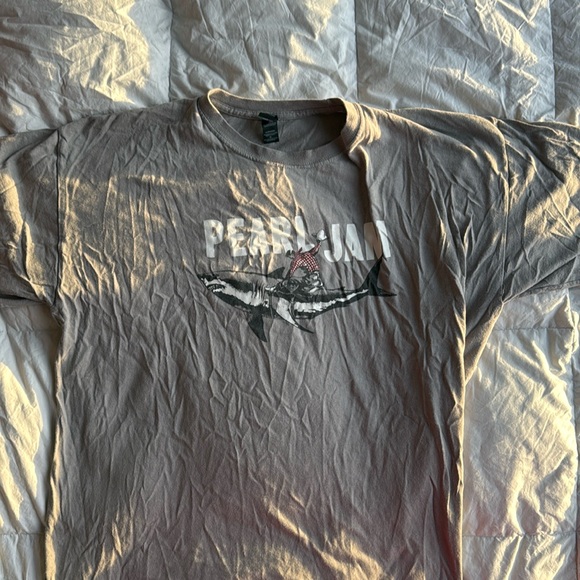 Pearl Jam and Go Pro T-shirts - Picture 1 of 5